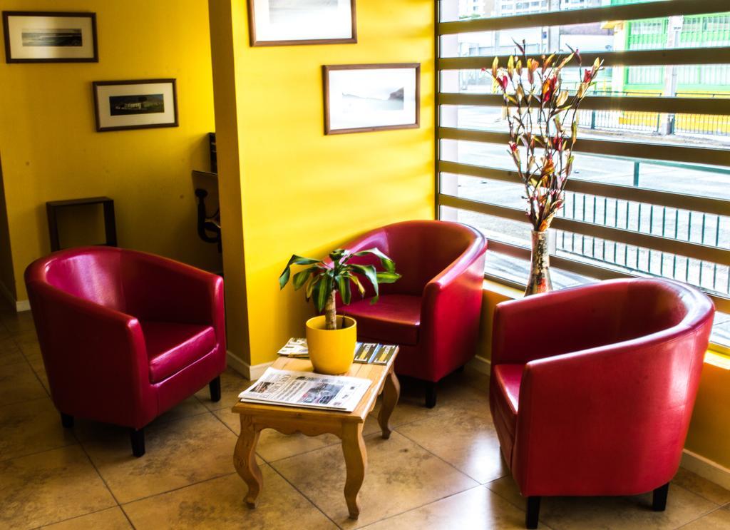 Ayelen Express Hotel Calama Bagian luar foto