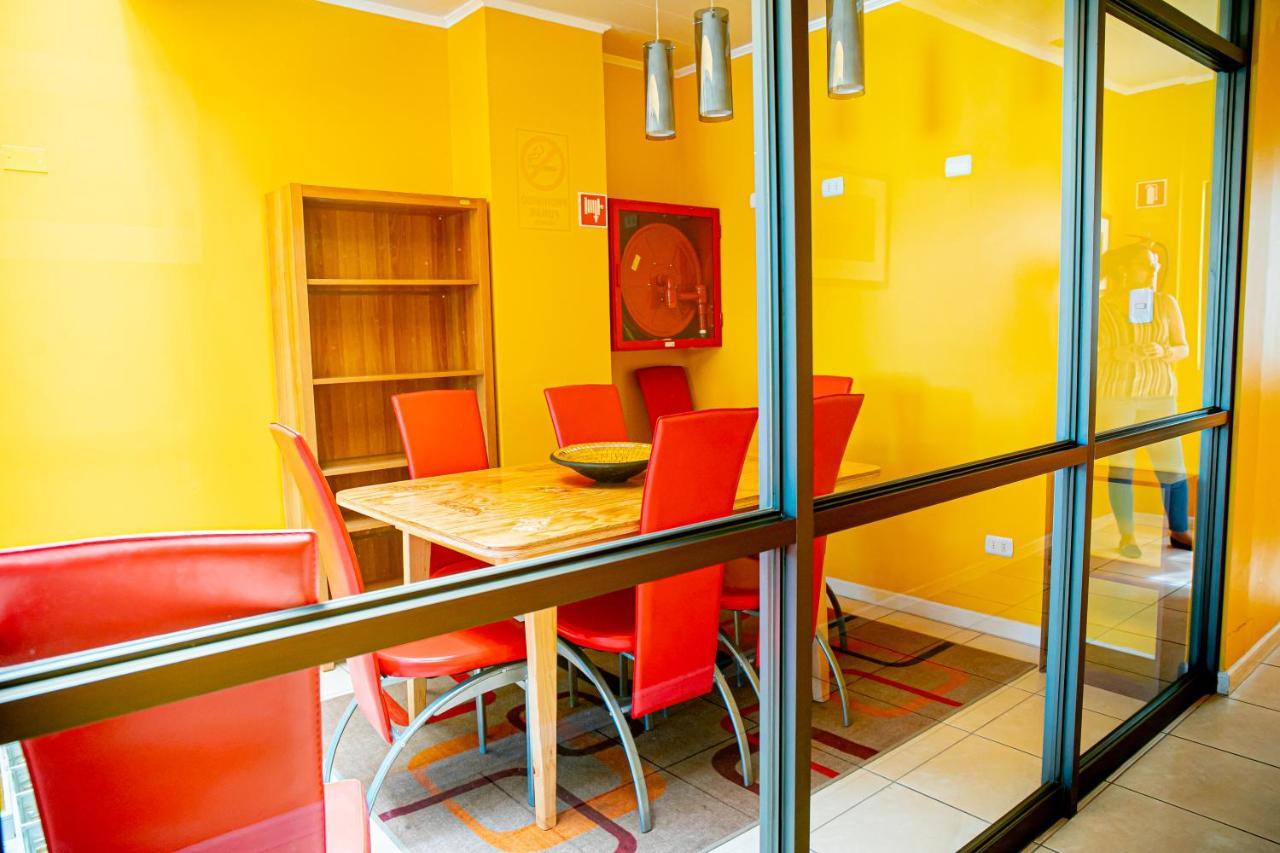 Ayelen Express Hotel Calama Bagian luar foto